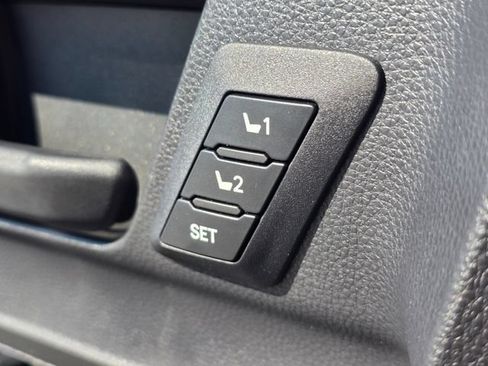 Used 2025 Toyota 4Runner TRD Off-Road Premium AWD/4WD image 26