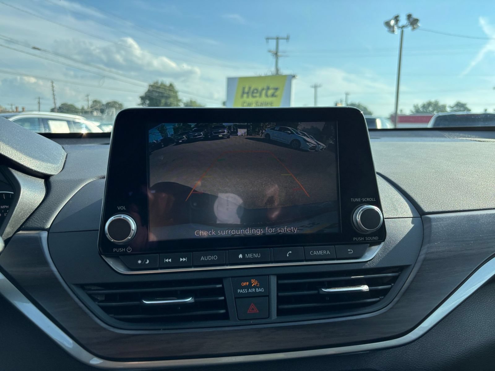 Used 2025 Nissan Altima 2.5 SV FWD image 22
