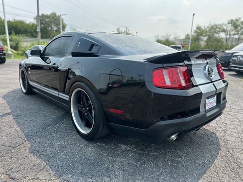 Used 2010 Ford Mustang Shelby GT500 RWD image 3