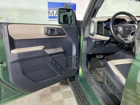 Used 2023 Ford Bronco Wildtrak image 27