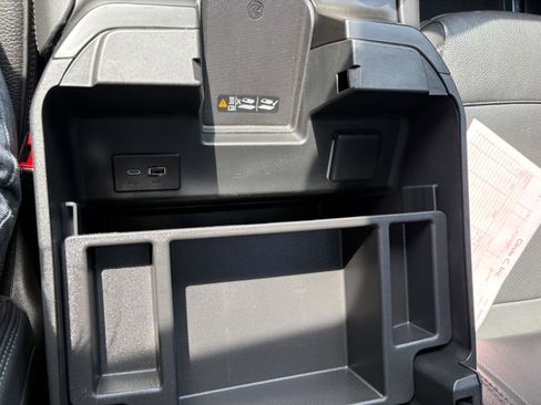 Used 2022 GMC Sierra 1500 Denali w/ Denali Reserve Package image 32