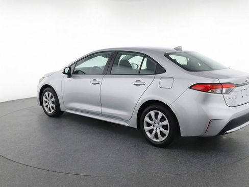 Used 2025 Toyota Corolla LE FWD image 6