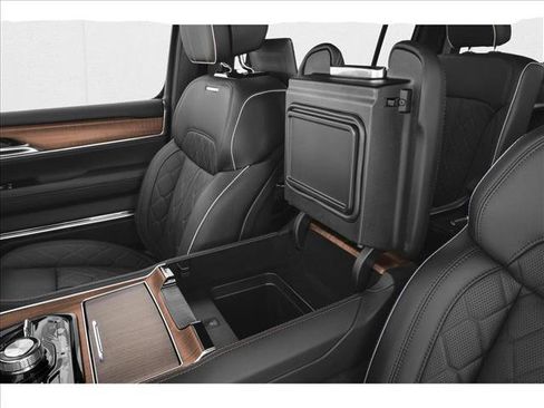 New 2026 Jeep Grand Wagoneer Limited AWD/4WD image 8