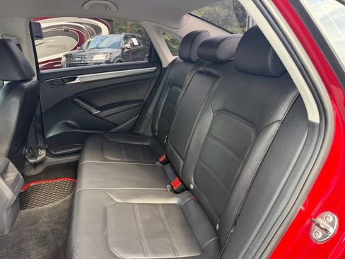 Used 2018 Volkswagen Passat 2.0T R-Line FWD image 23