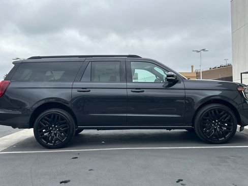 New 2026 Ford Expedition Max Platinum w/ Stealth Performance Package AWD/4WD image 2