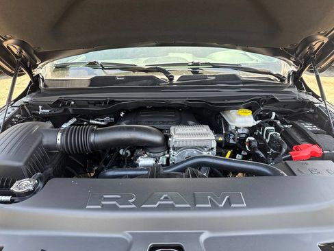 New 2026 RAM 1500 4x4 Crew Cab image 16