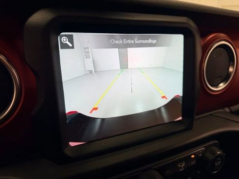 Used 2021 Jeep Gladiator Rubicon image 15