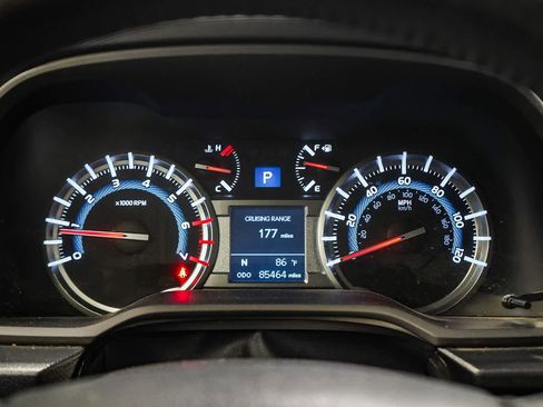 Used 2018 Toyota 4Runner TRD Off-Road Premium image 25