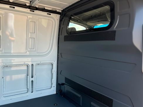 New 2026 Mercedes-Benz Sprinter 2500 image 17