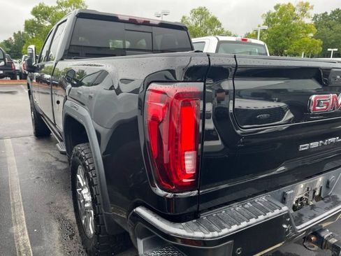 Used 2021 GMC Sierra 2500 Denali w/ Denali Black Diamond Edition AWD/4WD image 4