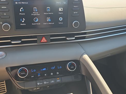Certified 2026 Hyundai Elantra Sport FWD image 21