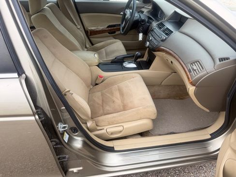 Used 2010 Honda Accord EX image 11