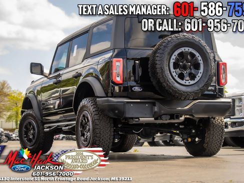 Used 2022 Ford Bronco Badlands image 5