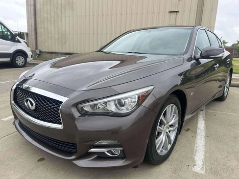 Used 2017 INFINITI Q50 3.0t Premium w/ 3.0T Premium Plus Package image 2