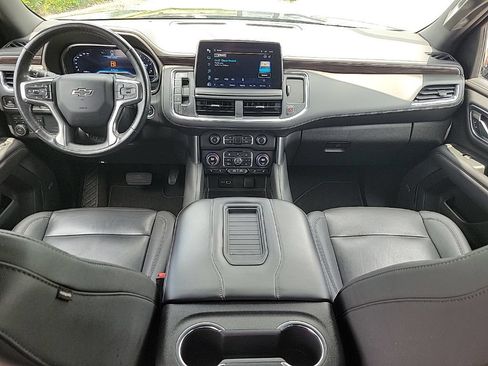 Used 2023 Chevrolet Tahoe Z71 w/ Luxury Package AWD/4WD image 20