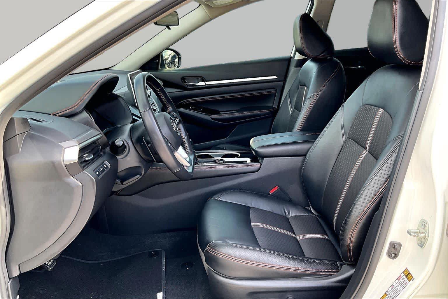 Used 2023 Nissan Altima 2.5 SR FWD image 8