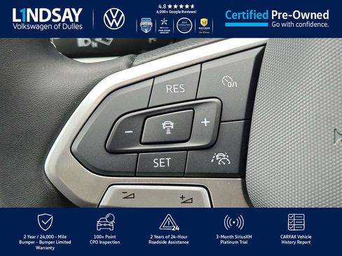 Certified 2025 Volkswagen Taos SE image 20