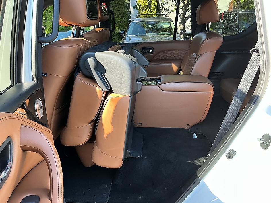 Used 2022 INFINITI QX80 Sensory w/ Cargo Package AWD/4WD image 28