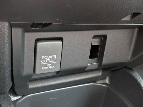 Used 2018 Honda Fit Sport image 28