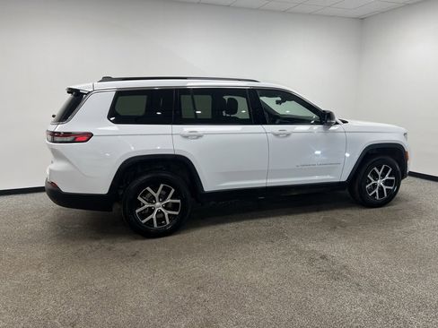 Used 2024 Jeep Grand Cherokee L Limited w/ Luxury Tech Group II image 23