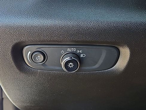Used 2023 Chevrolet Traverse LT w/ Midnight/Sport Edition AWD/4WD image 25