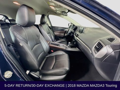 Used 2018 MAZDA MAZDA3 Touring FWD image 31