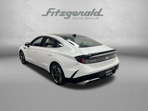 Used 2025 Hyundai Sonata SEL FWD image 3