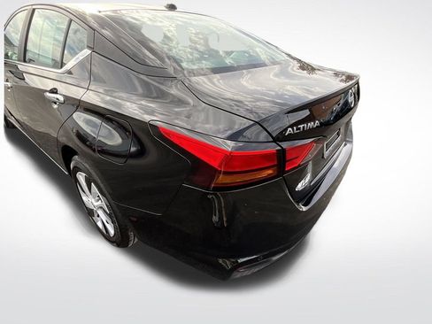 Certified 2025 Nissan Altima 2.5 S image 20