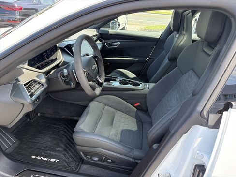 Used 2024 Audi e-tron GT Premium Plus AWD/4WD image 6