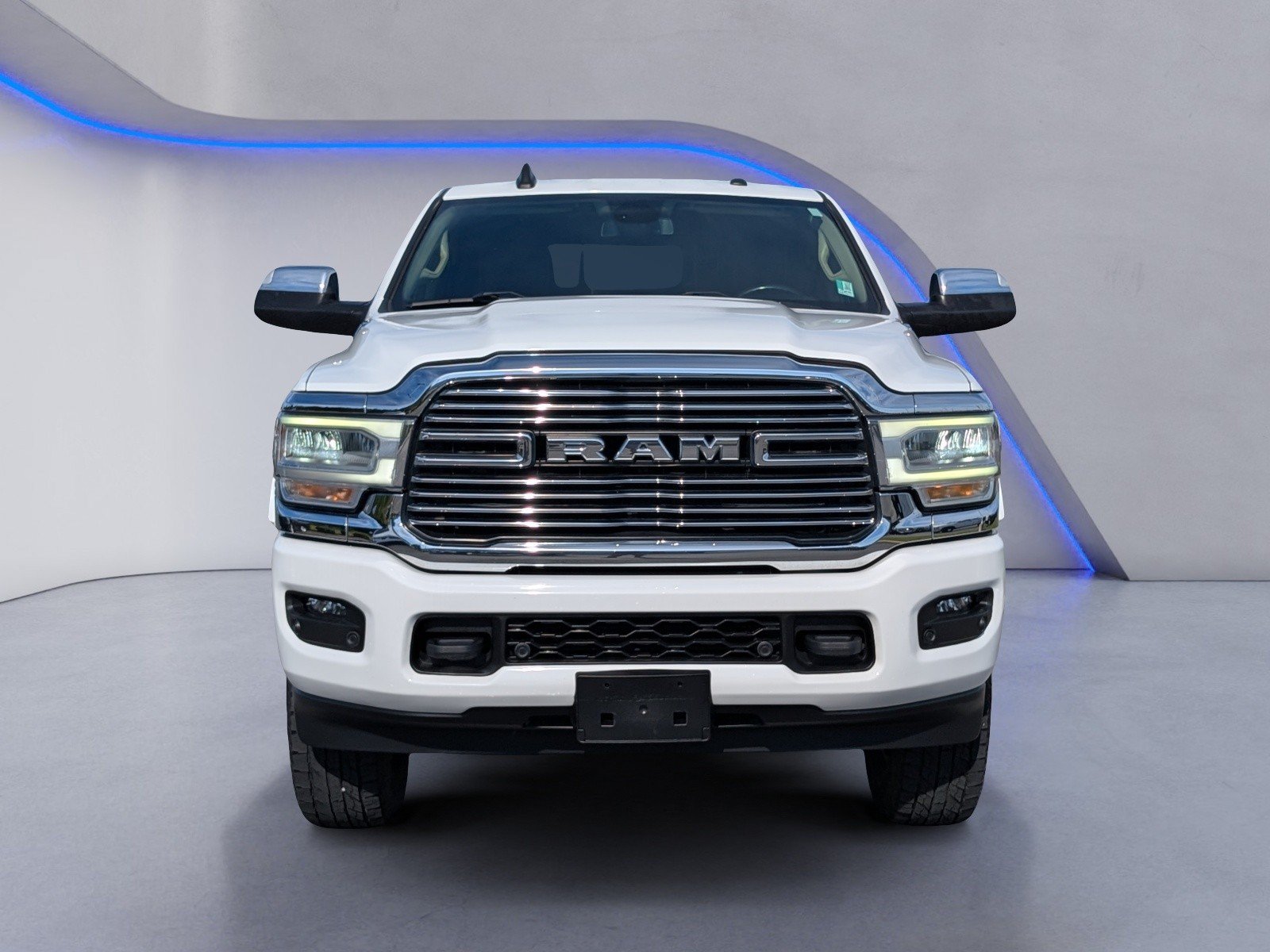 Used 2022 RAM 2500 Laramie AWD/4WD image 3