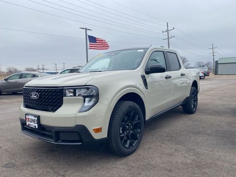 New 2025 Ford Maverick XLT w/ XLT Luxury Package image 11