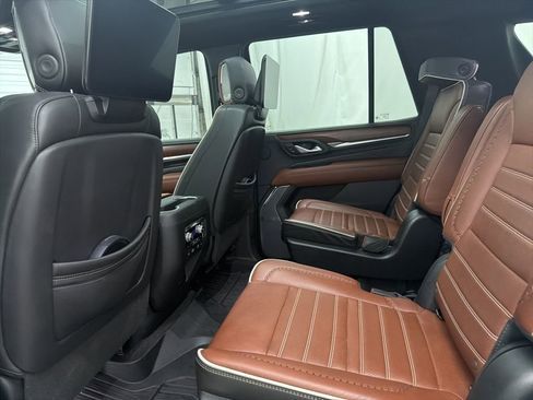 Used 2023 GMC Yukon Denali Ultimate AWD/4WD image 22