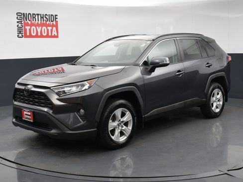 Used 2021 Toyota RAV4 XLE AWD/4WD image 8