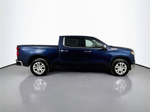 Used 2022 Chevrolet Silverado 1500 LTZ AWD/4WD image 10
