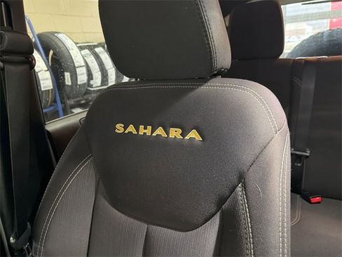 Used 2013 Jeep Wrangler Unlimited Sahara w/ Dual Top Group image 25