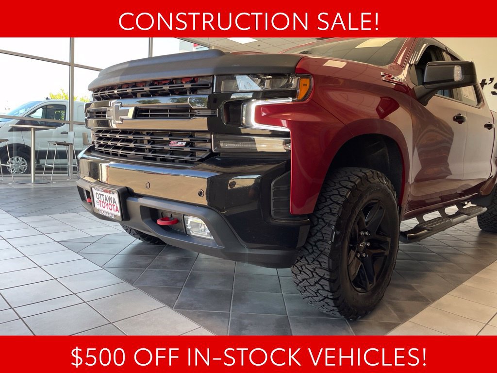 Used 2022 Chevrolet Silverado 1500 LT Trail Boss w/ LT Trail Boss Premium Package AWD/4WD image 16