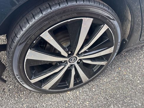 Used 2020 Nissan Altima 2.5 SR FWD image 9
