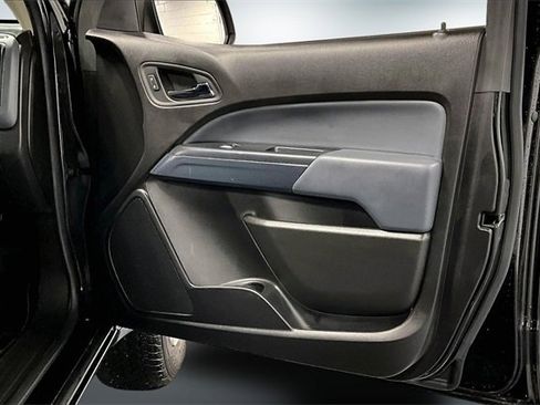 Used 2019 Chevrolet Colorado Z71 image 25