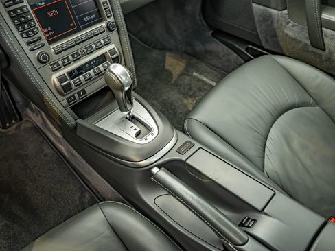Used 2006 Porsche 911 Carrera S RWD image 40