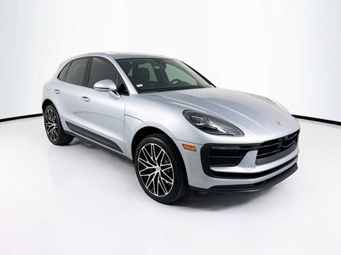 New 2026 Porsche Macan AWD/4WD image 7