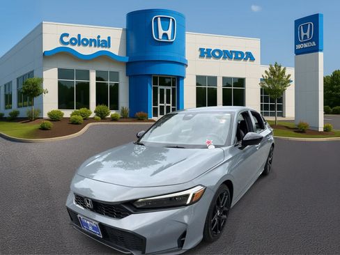 Used 2025 Honda Civic Sport image 2