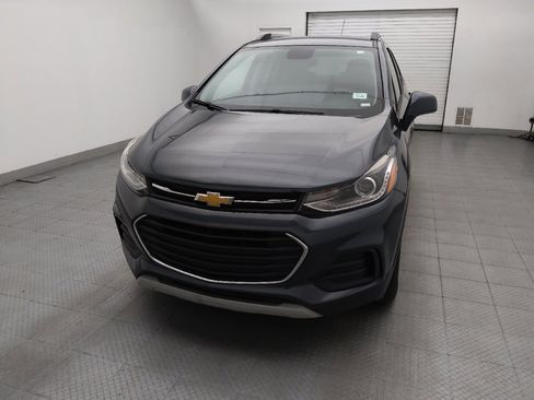 Used 2021 Chevrolet Trax LT AWD/4WD image 15