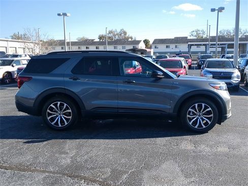 Used 2023 Ford Explorer ST-Line w/ Class IV Trailer Tow Package image 5