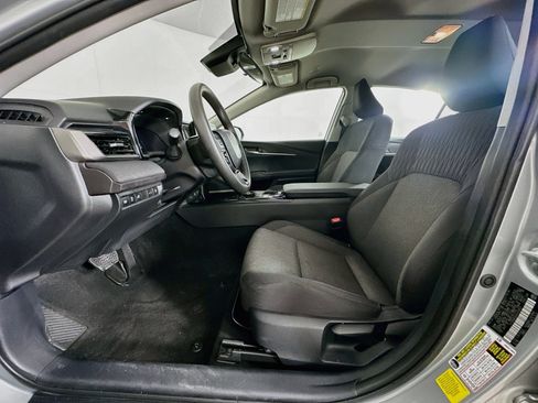Used 2025 Toyota Camry LE FWD image 13