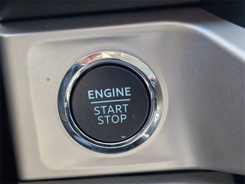 New 2025 Ford F350 XLT w/ Black Appearance Package image 21