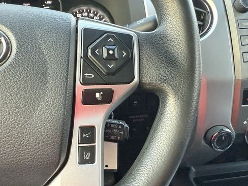 Used 2018 Toyota Tundra SR5 image 38