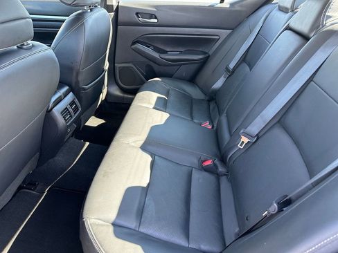 Used 2023 Nissan Altima 2.5 SL FWD image 31