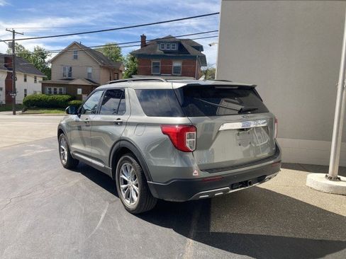 Used 2020 Ford Explorer XLT w/ Equipment Group 202A AWD/4WD image 4
