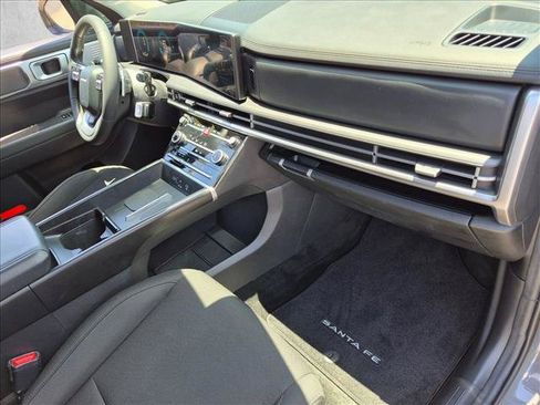 Used 2025 Hyundai Santa Fe SE FWD image 20