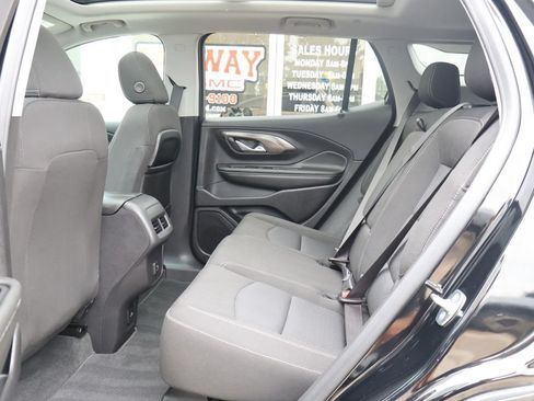 Used 2024 GMC Terrain SLE w/ Driver Convenience Package AWD/4WD image 26